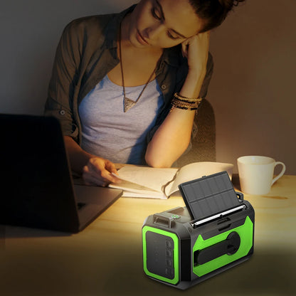 12000mAh Notfallradio mit zwei Solarpanels & Kurbel (AM/FM/NOAA)